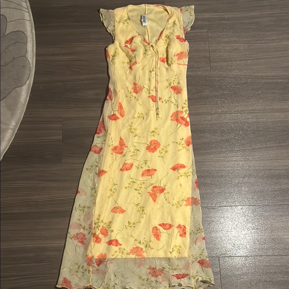 Yellow Sleeveless V-Neck Sundress for Wedding Guests